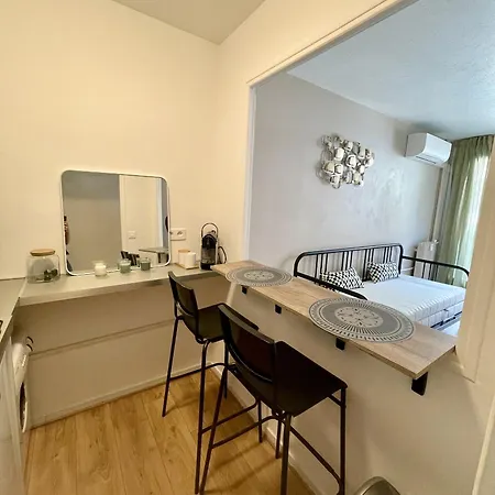 Apartment Joli Nicois Proche Nice